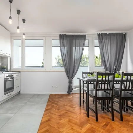 Solec 79 By Renters * Warschau