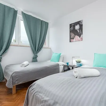 Apartmán Solec 79 By Renters Varšava